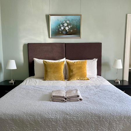 Acorn House Календер Экстерьер фото
