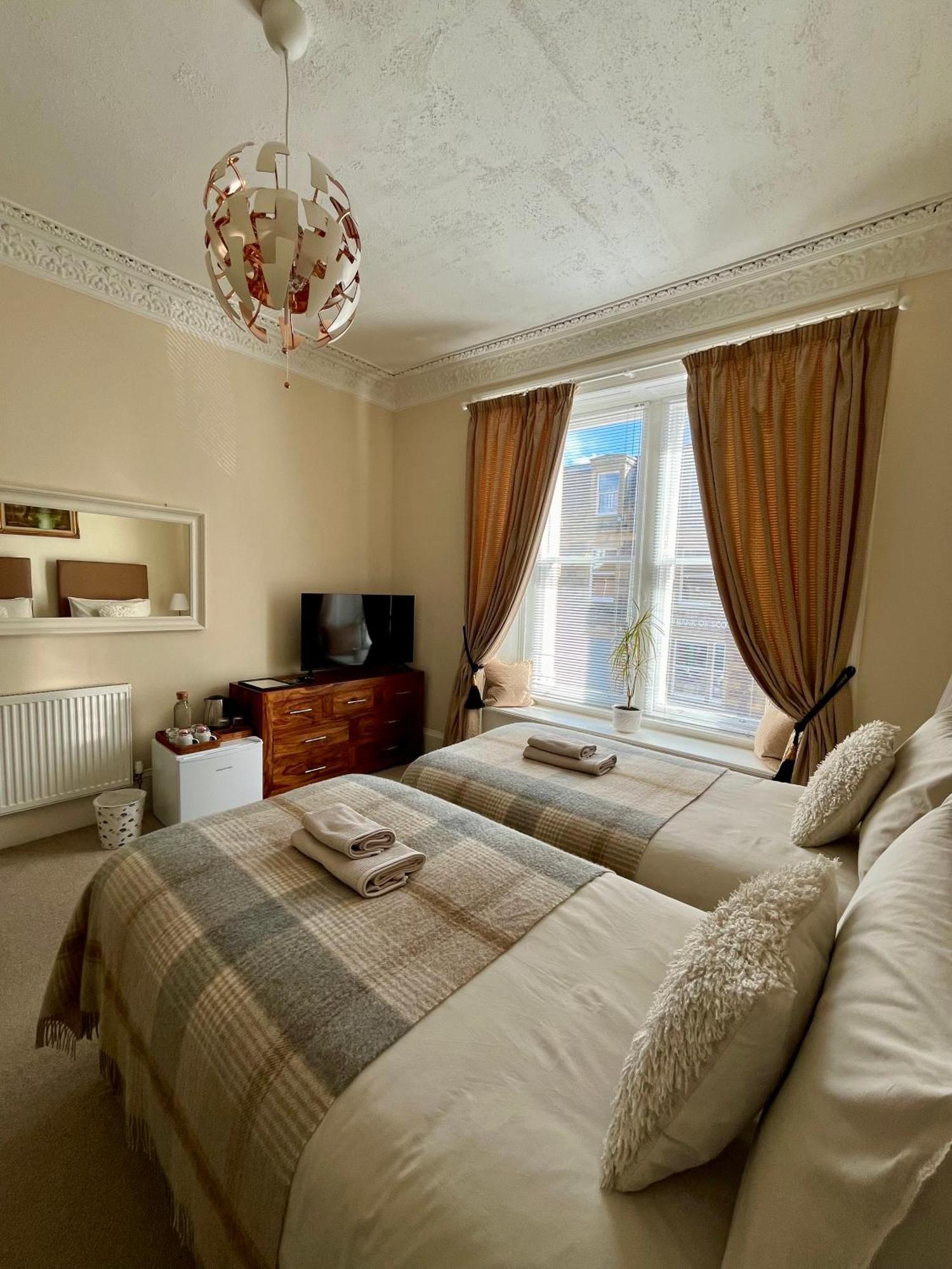 Acorn House Календер Экстерьер фото