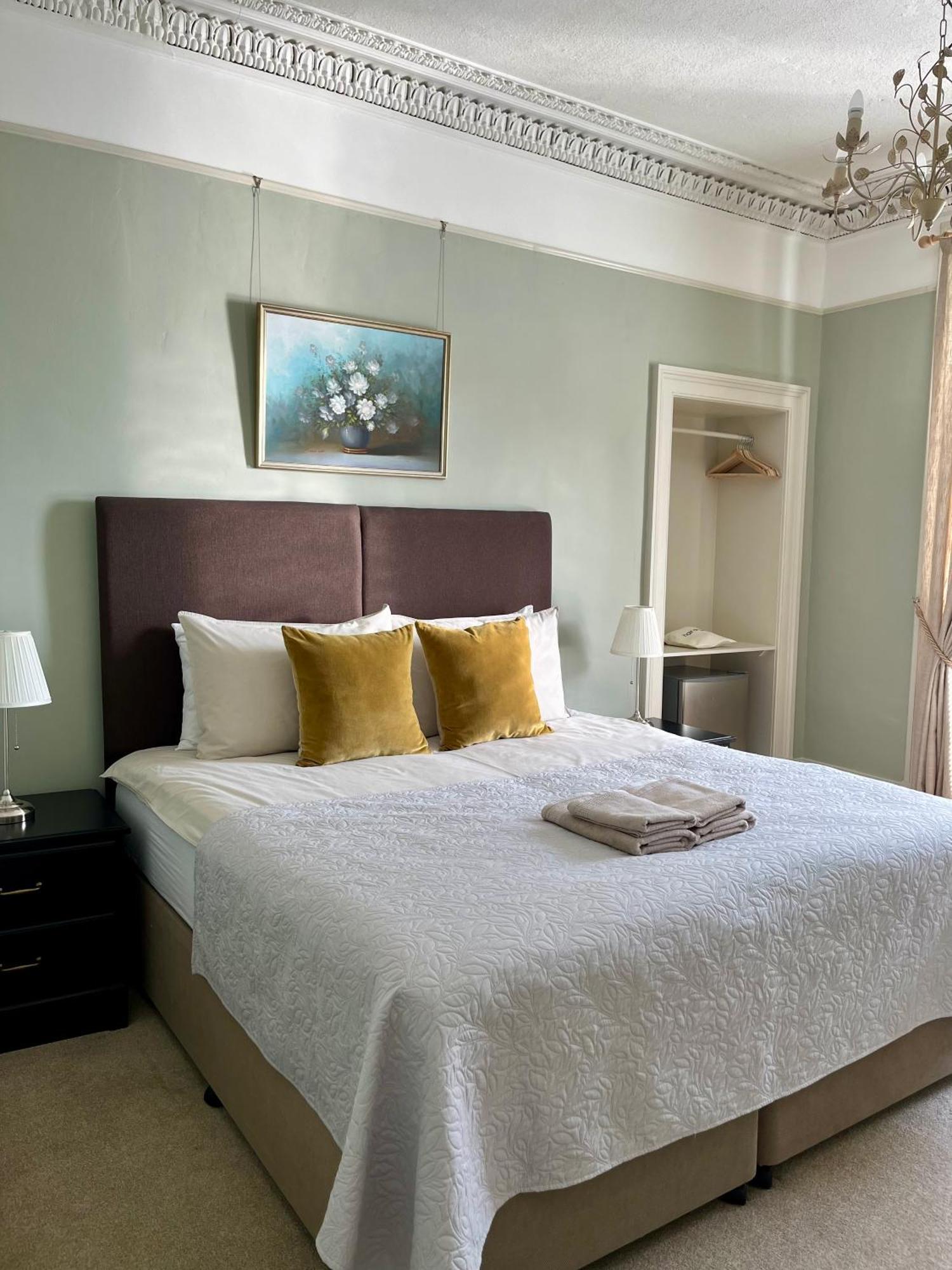 Acorn House Календер Экстерьер фото