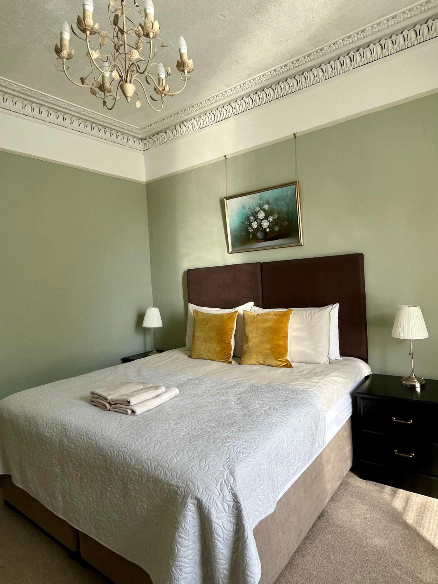 Acorn House Календер Экстерьер фото