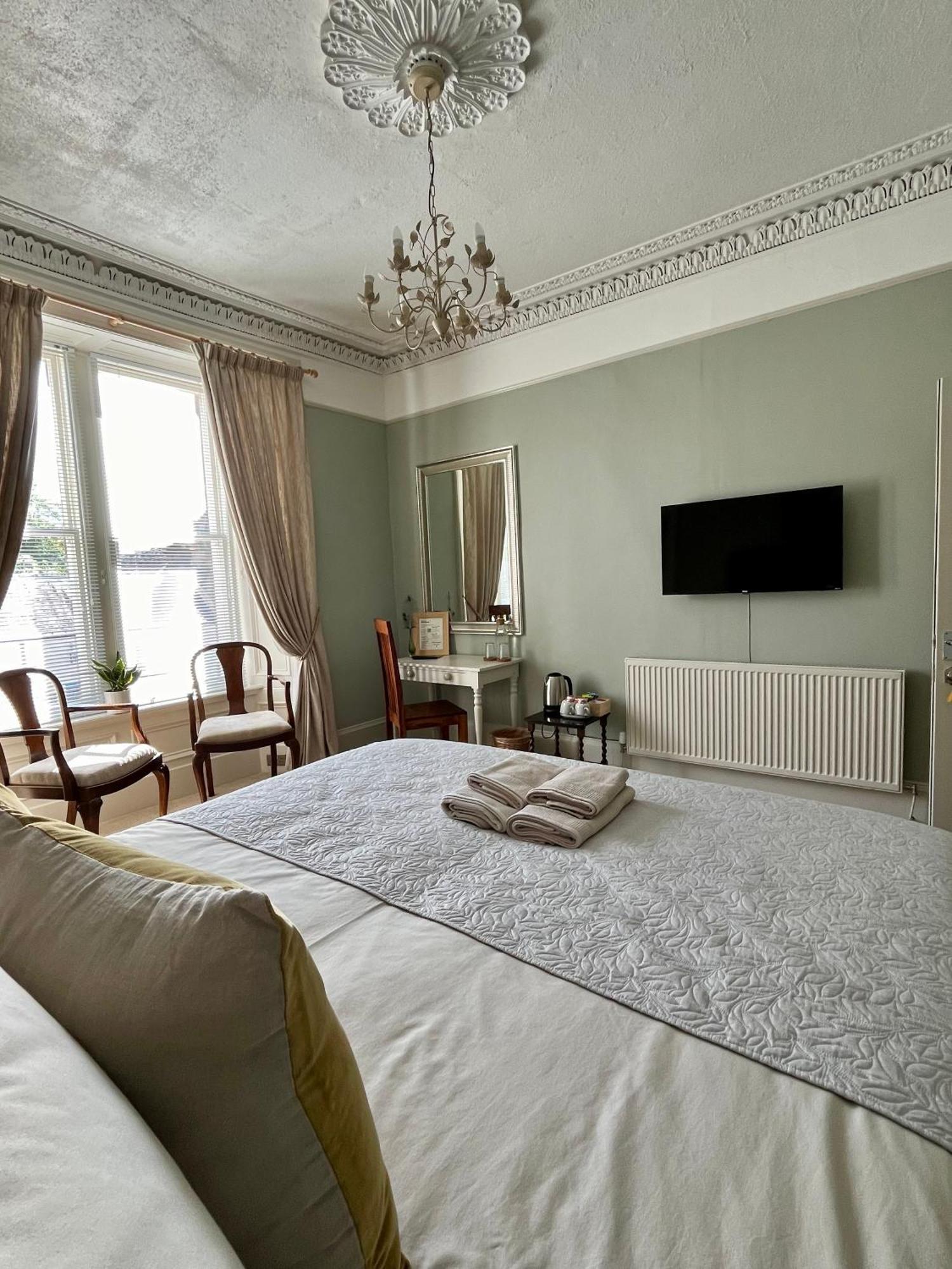 Acorn House Календер Экстерьер фото